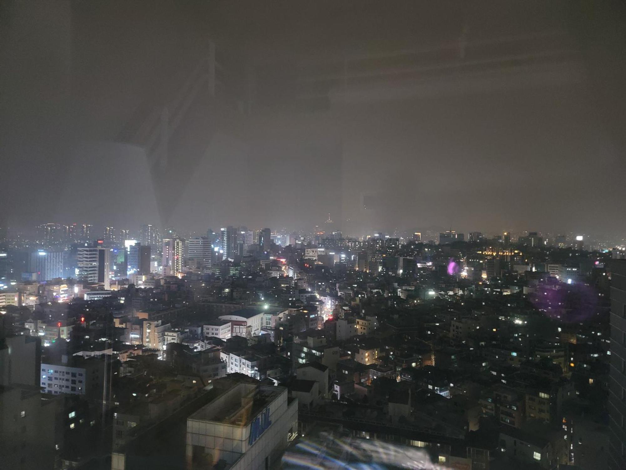 Apartment Skyview Duplex House-06 *