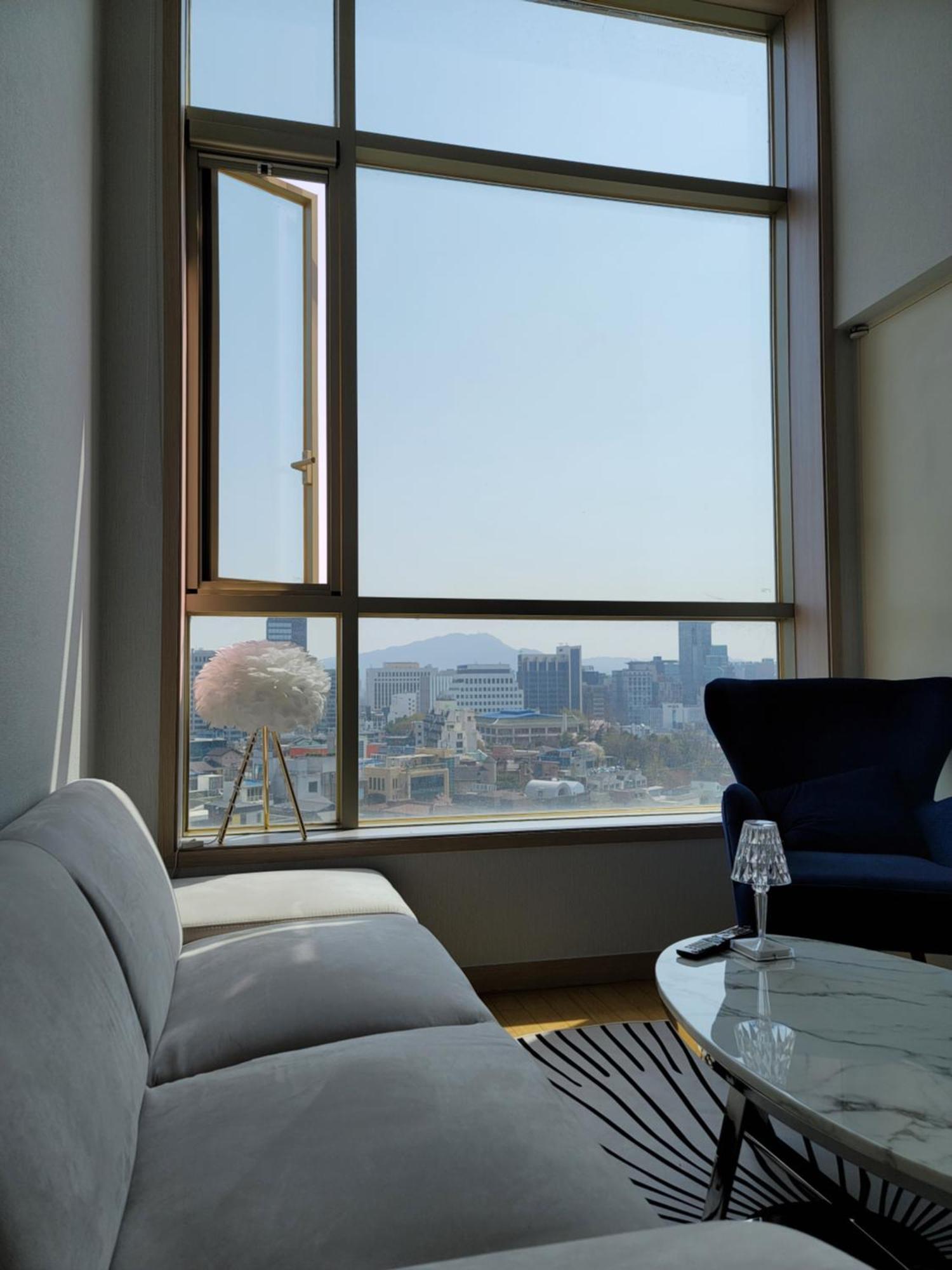 Apartment Skyview Duplex House-06 *